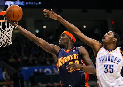 Kevin Durant wows, but Thunder doesn’t in 112-102 loss to Warriors
